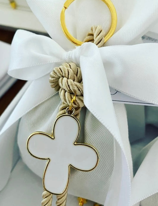 White Pouch  Cross Keyring  Bomboniere ,Christening Bomboniere, Christening Favors, Greek Christening, Greek βάπτιση